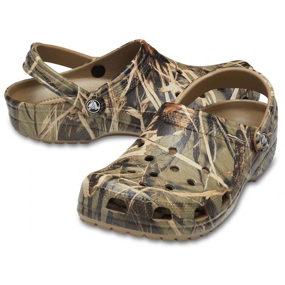 Brown Men's Crocs Classic Realtree® V2 Shoes | NZ 0666HAPK